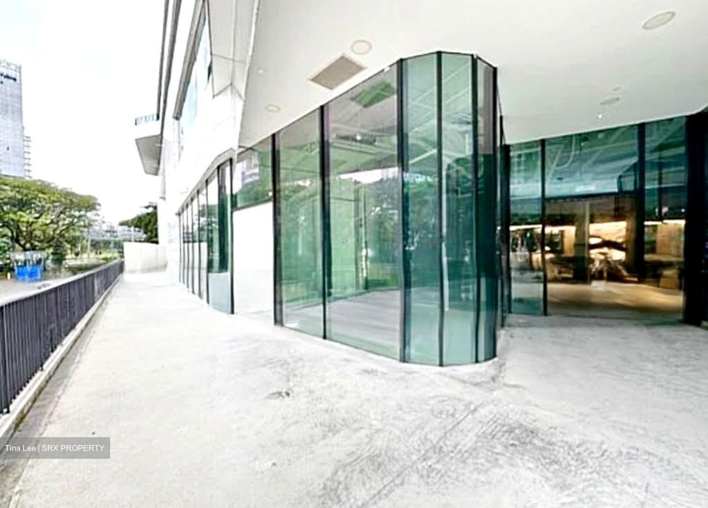 Scape (D9), Retail #544181541